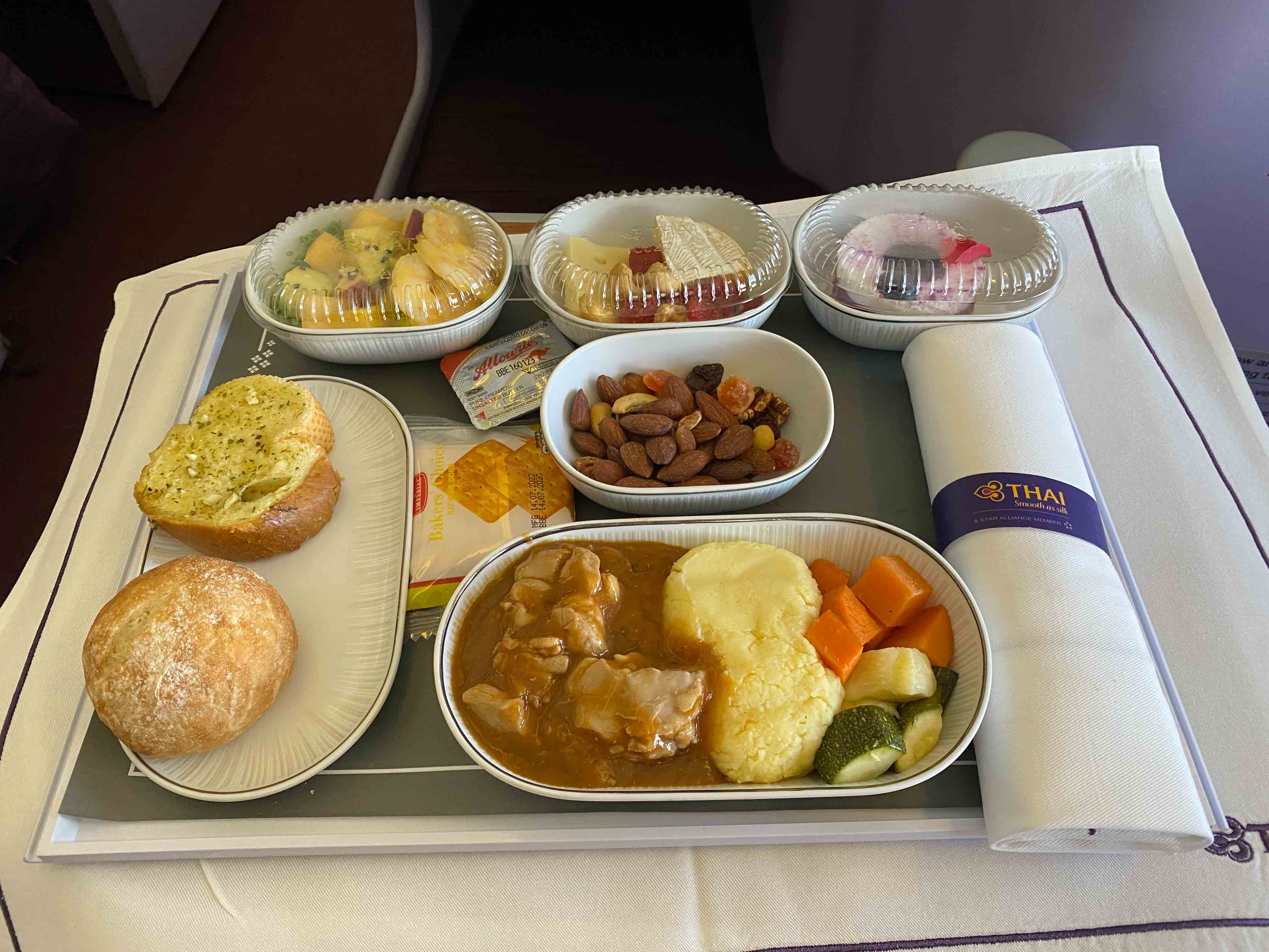 รีวิวเลาจน์ที่ singapore airline ที่สิงคโปร์สำหรับ business class และ flight การบินไทย